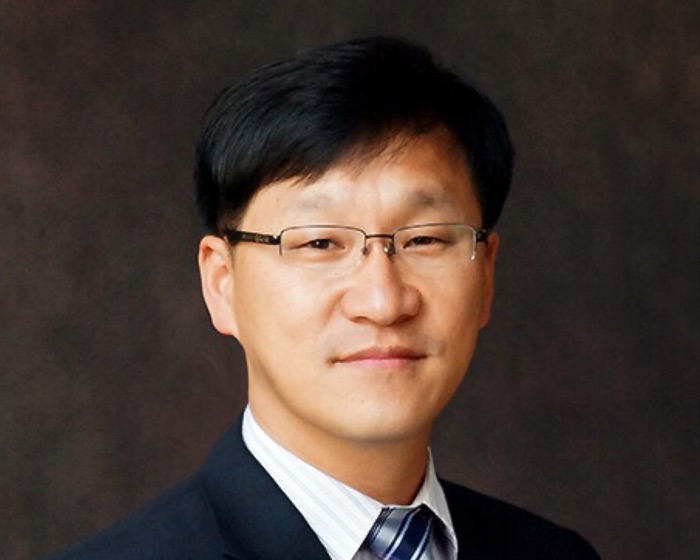 Sanghoon Lee